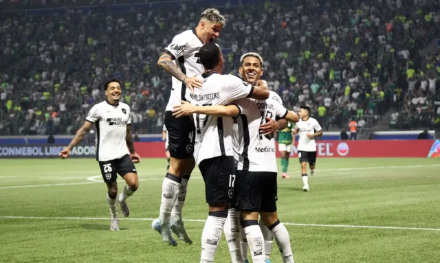 Botafogo empata com Palmeiras em São Paulo no estádio do Palmeiras